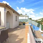 Villa Ferreira